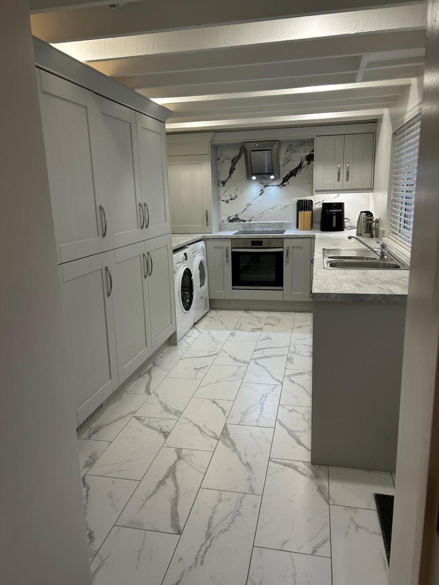 The White House Villa Newry Bagian luar foto