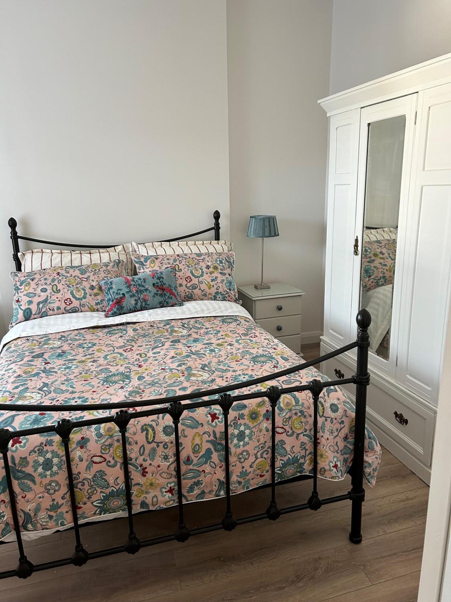 The White House Villa Newry Bagian luar foto